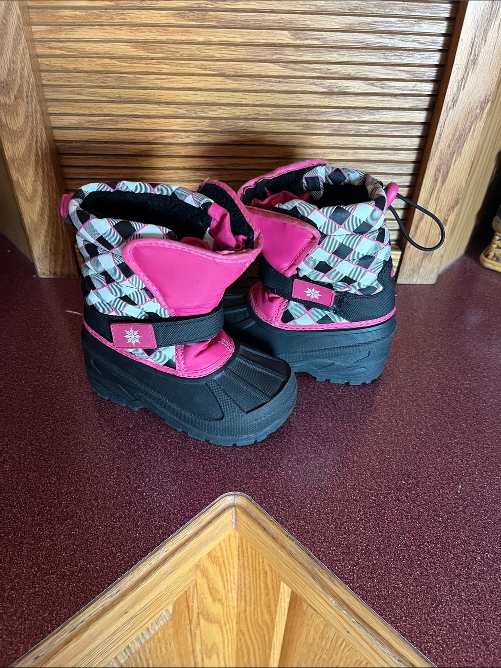Athletech Kids Snow Boots - Pink & Black. 8